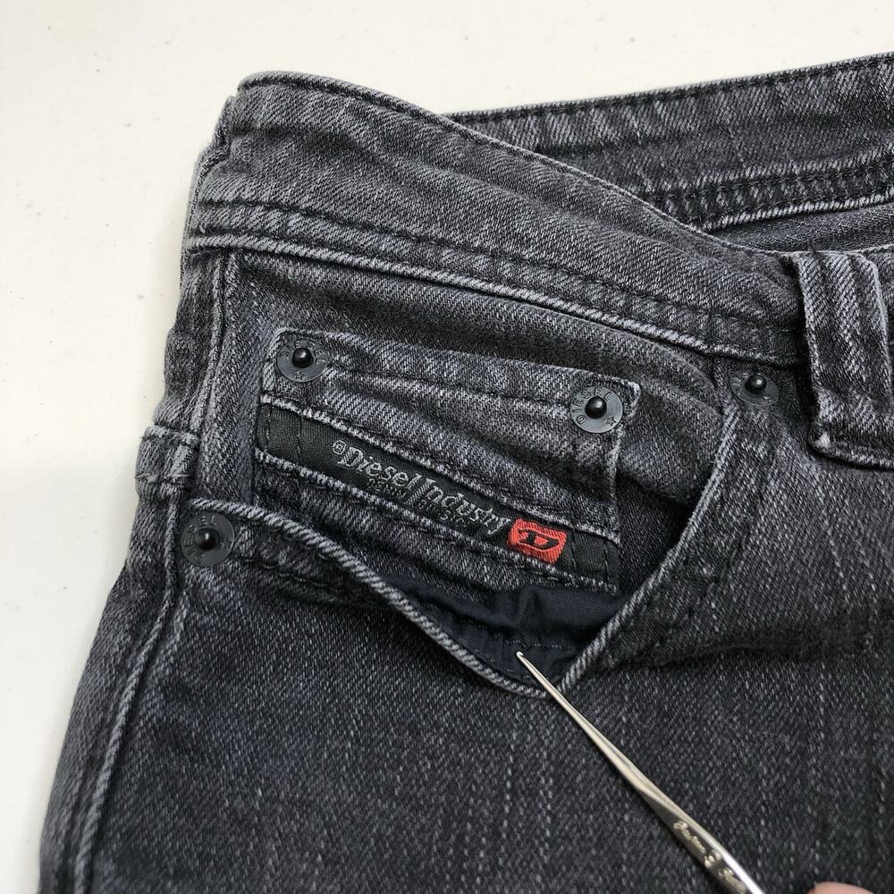 Diesel Safado-R Regular Slim Straight Men’s Jeans 30x25 Button Black Distressed - Picture 5 of 13